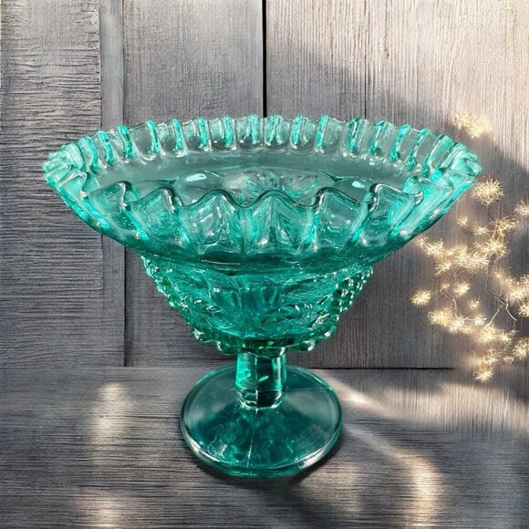 Westmoreland Laurel Green Paneled Grape Pedestal Compote Bowl Dish Wavy Edges - Picture 1 of 14